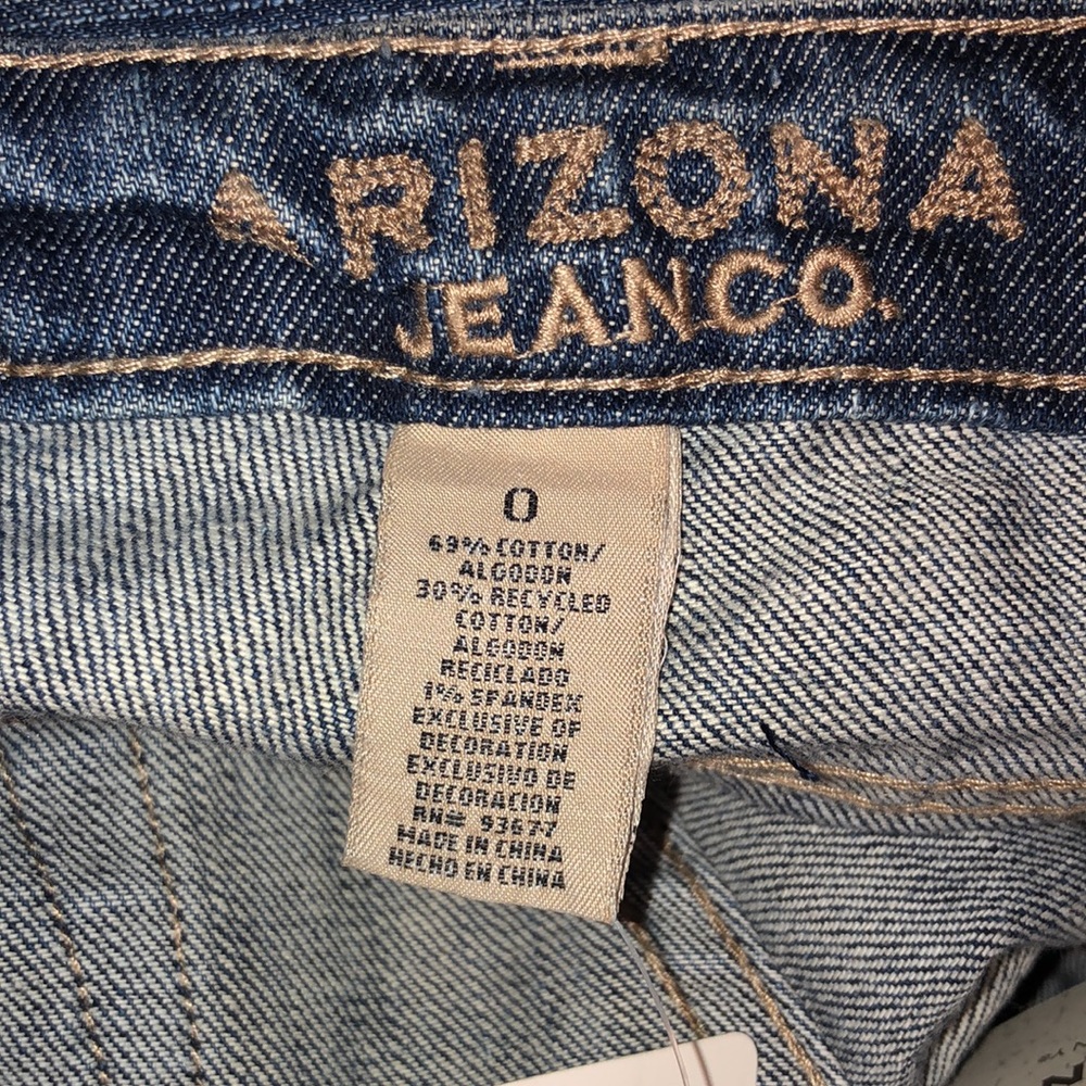 Arizona Jean Capris. NWT. 0 - Picture 7 of 11